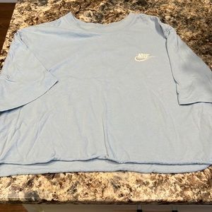 Nike T-Cropped pale Blue -size medium